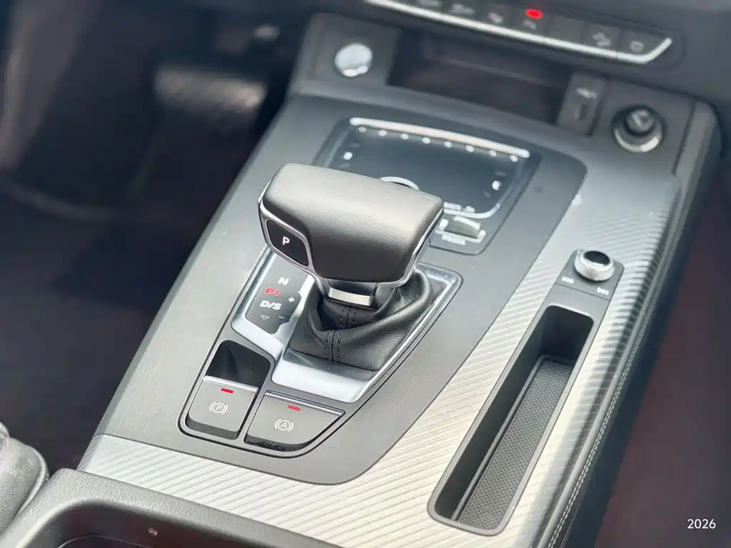 Audi Q5L 2020 45 TFSI exclusive sports model купить на сайте DeffCars