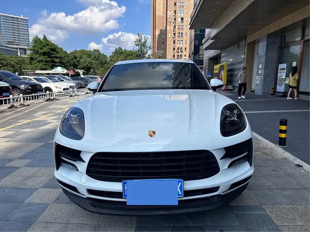 Macan 2018 Macan 2.0T купить на сайте DeffCars
