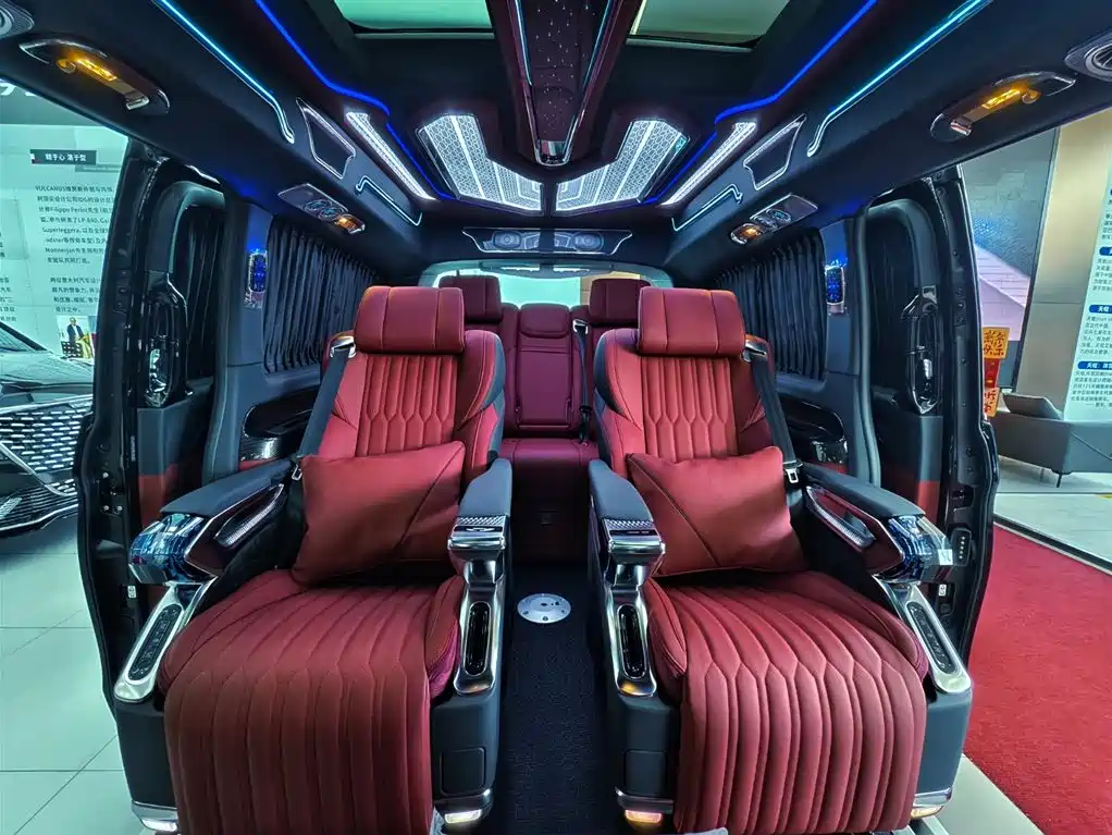 Vito 2024 2.0T Business Edition 7 seats купить на сайте DeffCars