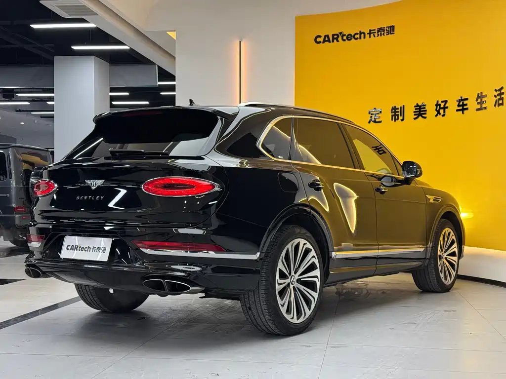 Bentayga 2021 4.0T V8 купить на сайте DeffCars