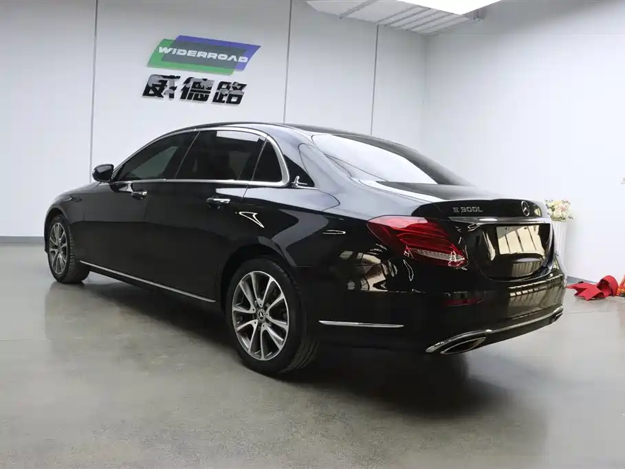 Mercedes-Benz E-Class 2018 facelift E 200 L купить на сайте DeffCars