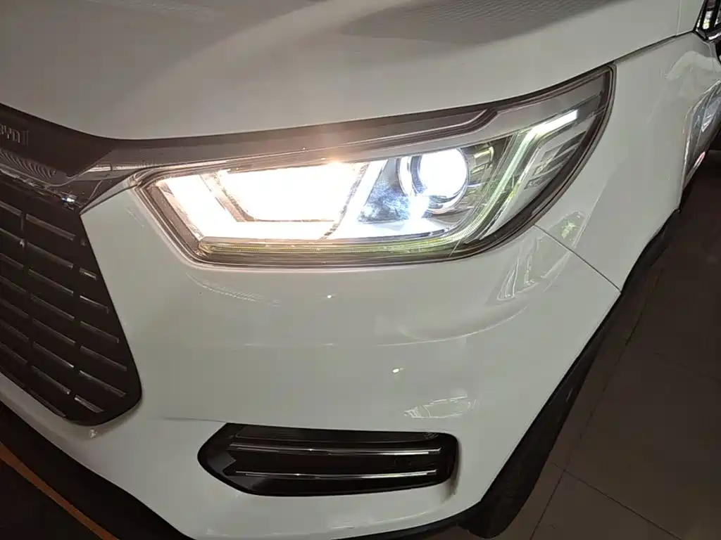 Yuan New Energy 2019 EV360 Intelligent Connected Enjoyment Model купить на сайте DeffCars