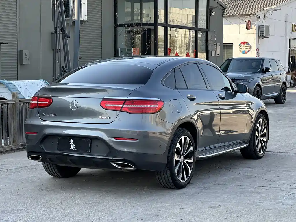 Mercedes-Benz GLC Coupe 2018 GLC 260 4MATIC Coupe SUV купить на сайте DeffCars
