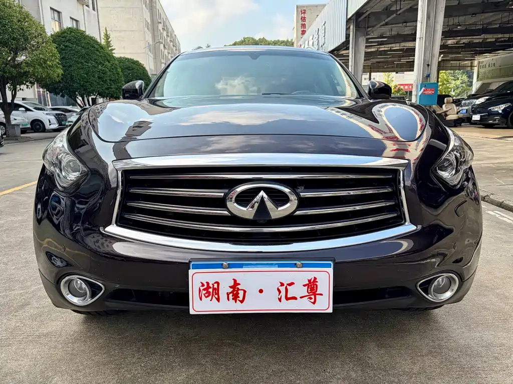 Infiniti QX70 2013 3.7L Standard Edition купить на сайте DeffCars