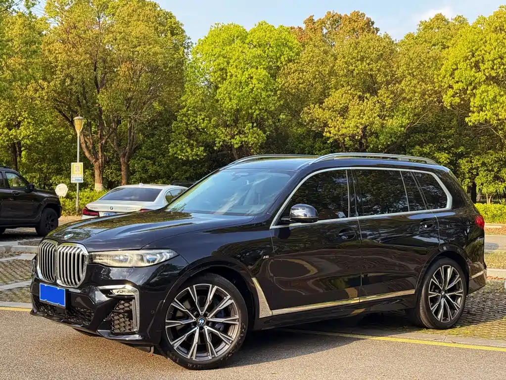 BMW X7 2021 xDrive40i Executive M Sports Package купить на сайте DeffCars