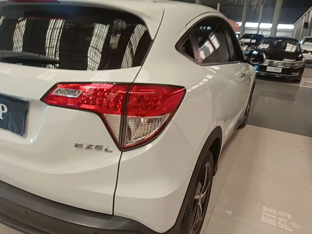 Vezel (HR-V) 2020 1.5L CVT Pioneer Edition купить на сайте DeffCars