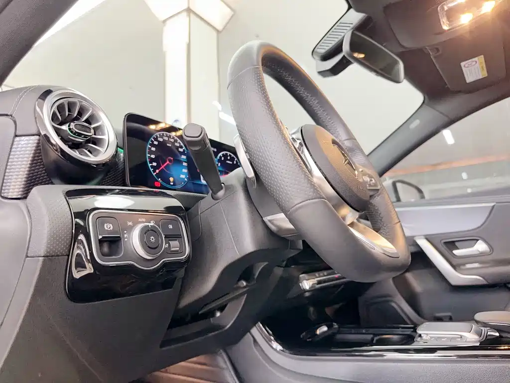 Mercedes-Benz A-Class 2022 A 200 L Sports Sedan Fashionable купить на сайте DeffCars