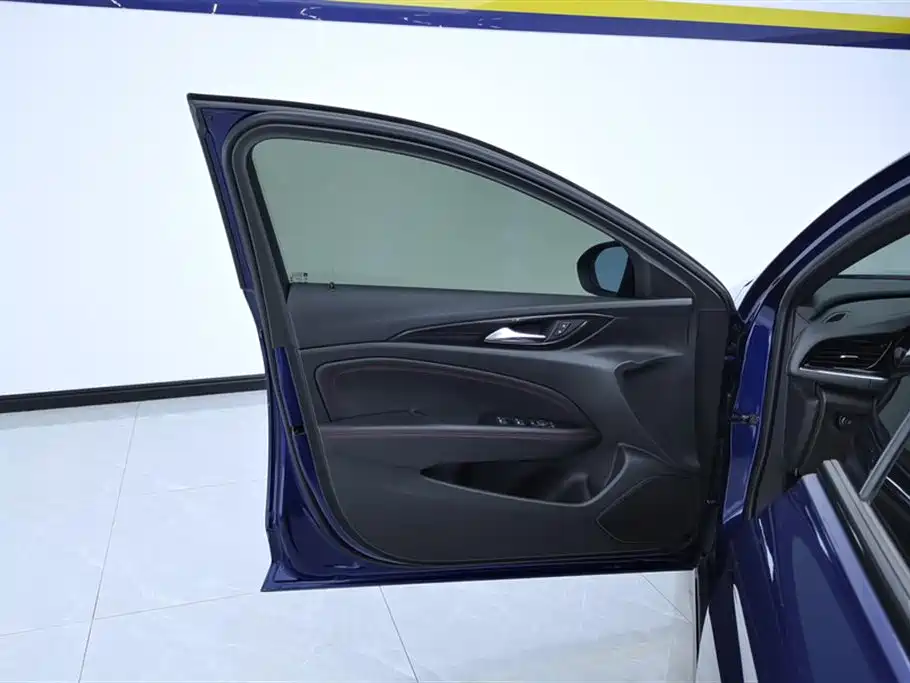 Regal 2020 GS 28T Elite купить на сайте DeffCars