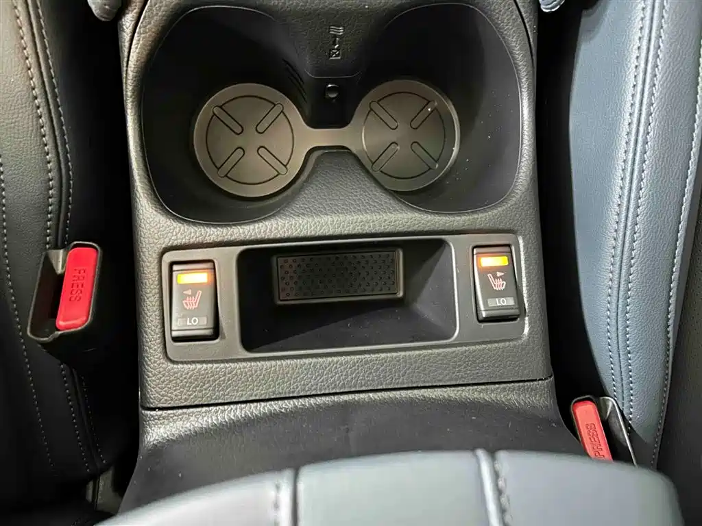 X-Trail 2025 Honor 2.0L Two-wheel Drive Leading Edition купить на сайте DeffCars
