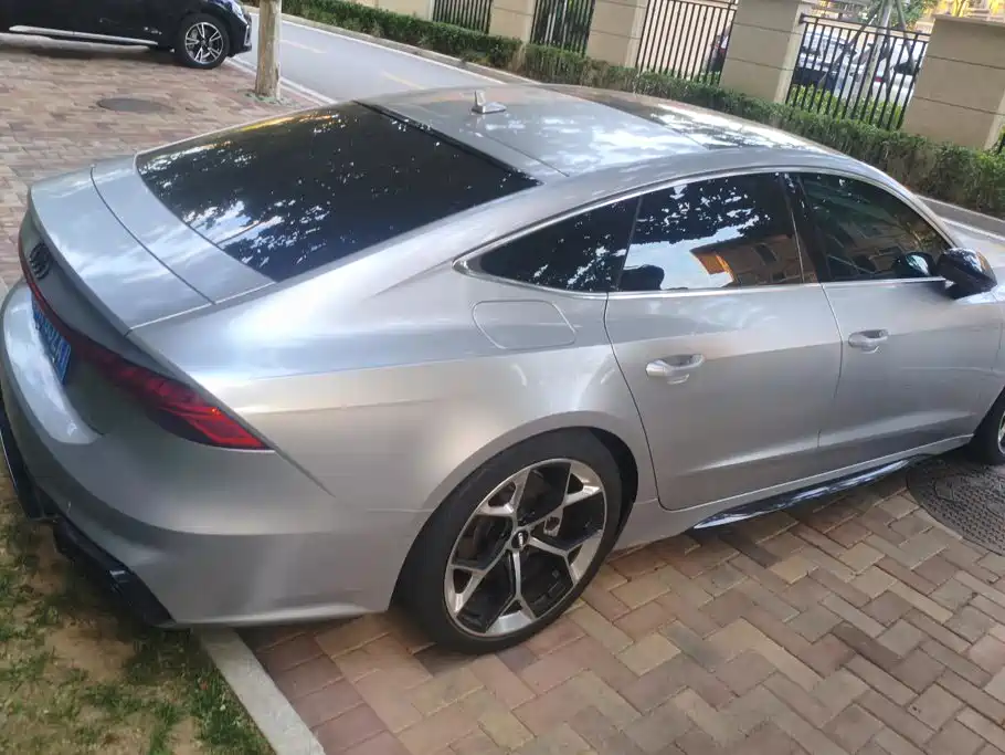 Audi A7 2023 45 TFSI Premium Selection купить на сайте DeffCars