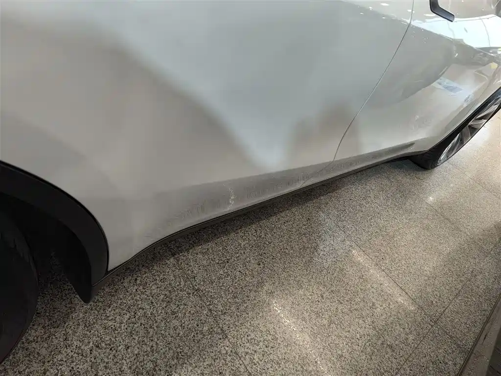 Model Y 2025 rear-wheel drive version купить на сайте DeffCars