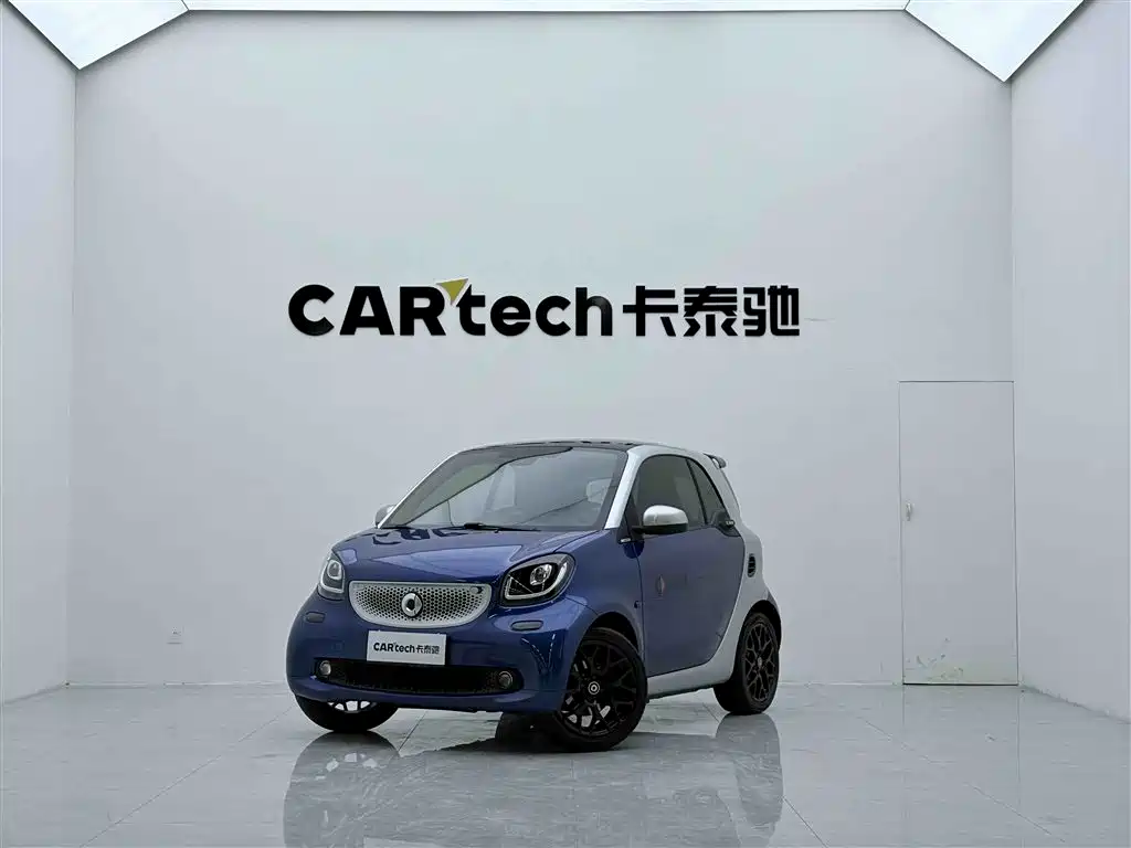 smart fortwo 2018 0.9T 66kW hard top version National V купить на сайте DeffCars