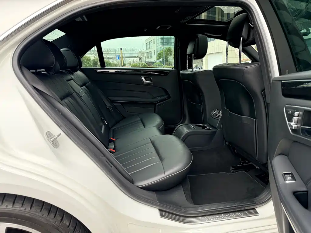 Mercedes-Benz E-Class 2015 E 260 L Sports купить на сайте DeffCars