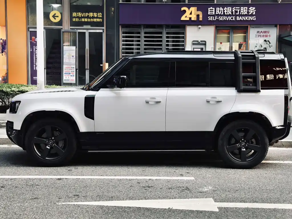Land Rover Defender 2022 110 P400 X-DYNAMIC HSE купить на сайте DeffCars