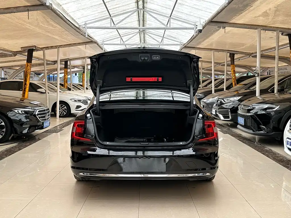 Volvo S90 2022 B5 Zhiyuan Luxury Edition купить на сайте DeffCars