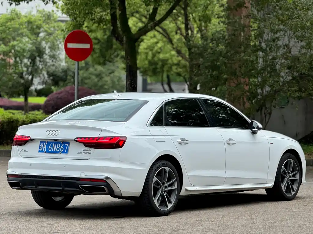 Audi A4L 2020 40 TFSI Fashionable and Dynamic купить на сайте DeffCars