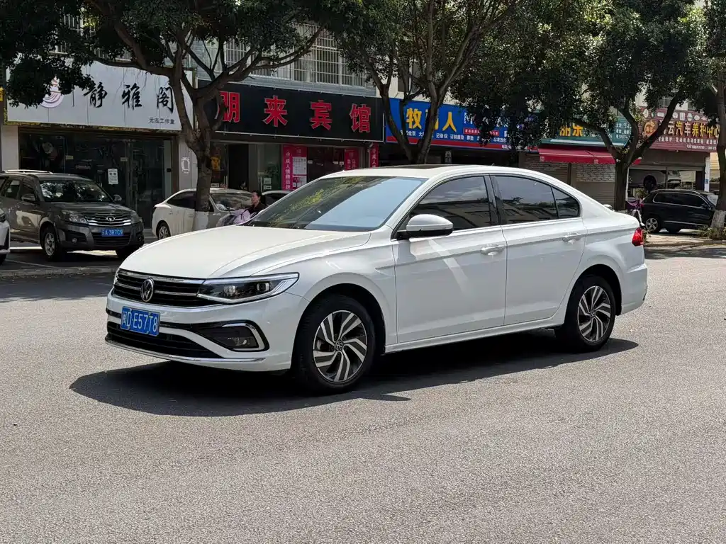 Bora 2023 200TSI DSG Smart Travel Edition купить на сайте DeffCars