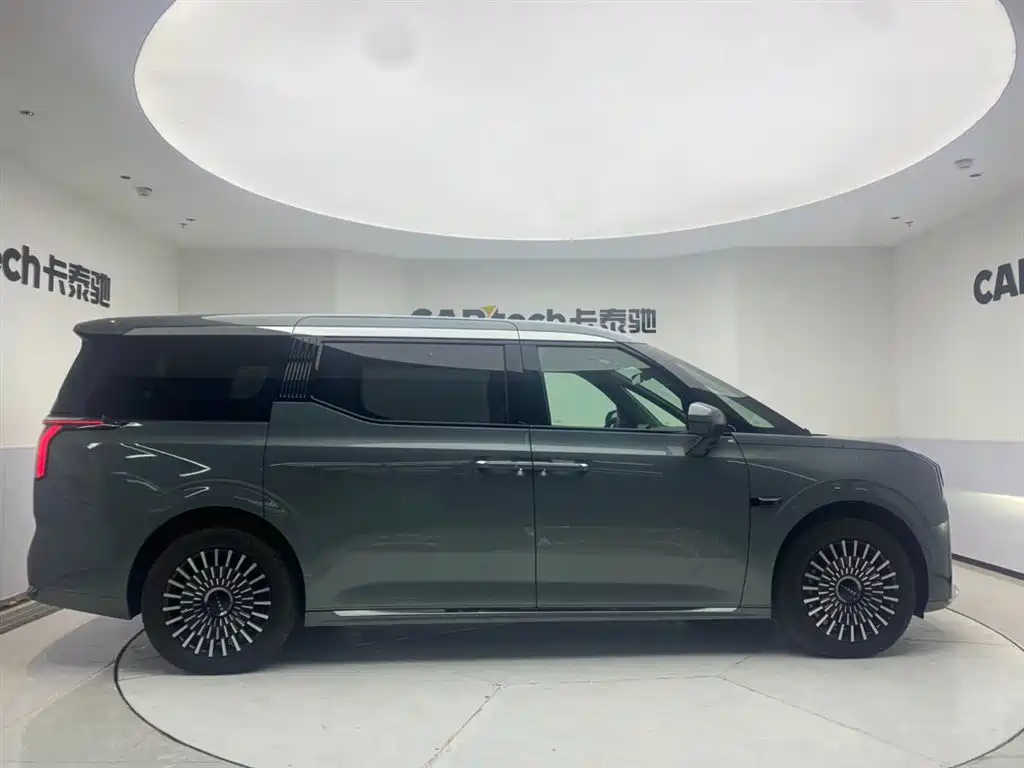 Jikrypton 009 2024 seven-seat aisle version four-wheel drive 108kWh купить на сайте DeffCars