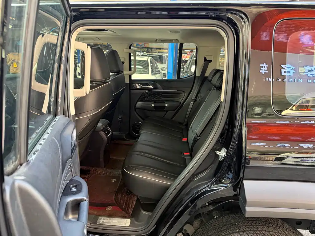 Tank 300 2023 Off-Road Version 2.0T Conqueror купить на сайте DeffCars