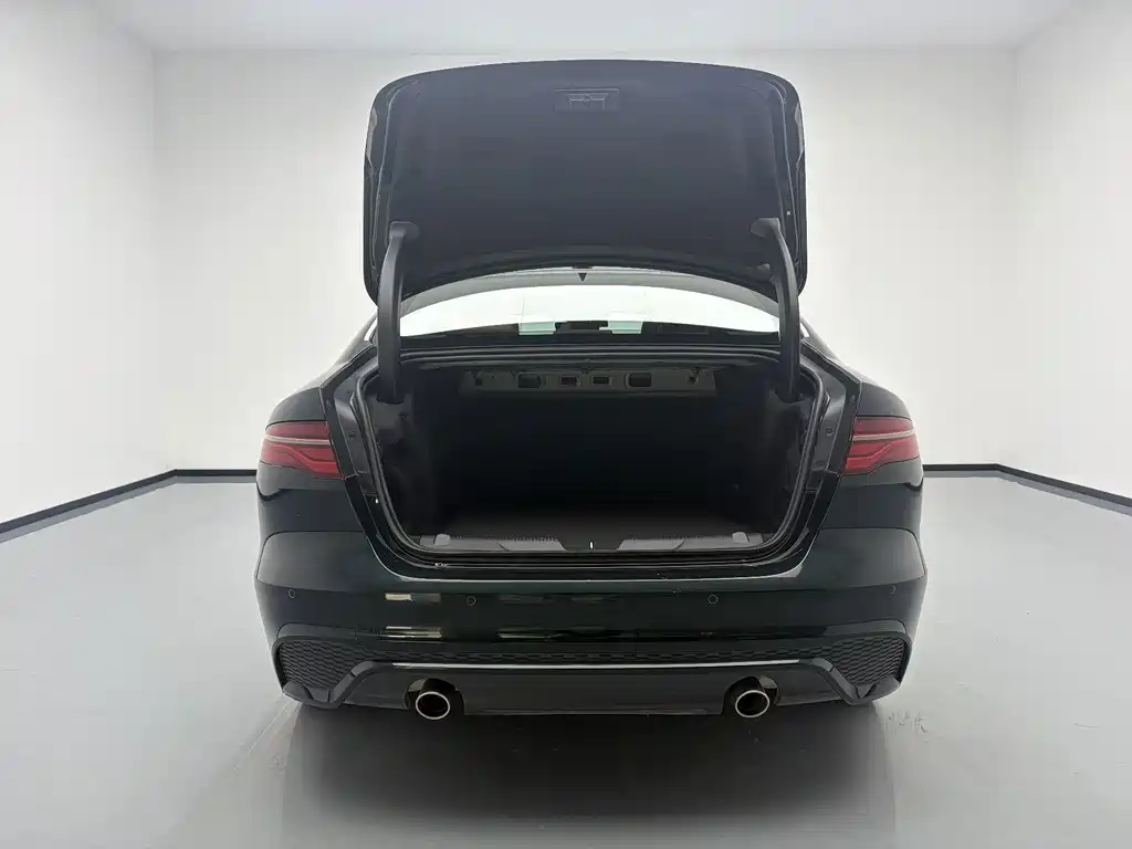 Jaguar XEL 2023 2.0T 250PS R-DYNAMIC S Advanced Sports Edition купить на сайте DeffCars