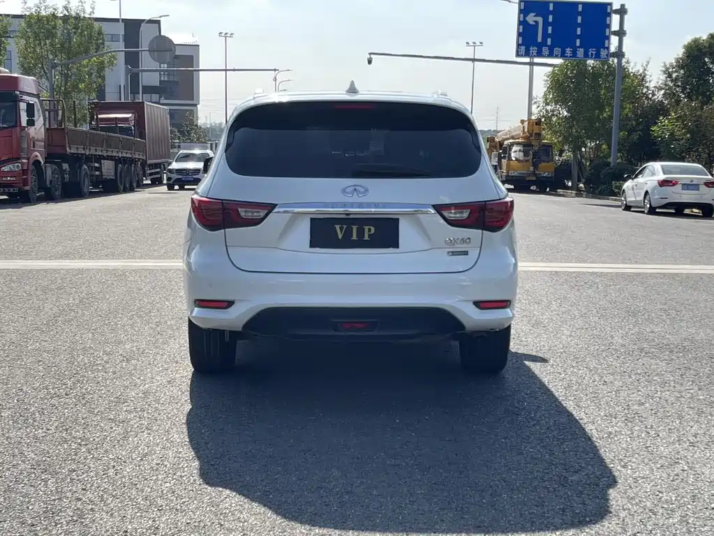 Infiniti QX60 Imported 2016 2.5 S/C Hybrid Two-wheel drive Excellent Edition National V купить на сайте DeffCars