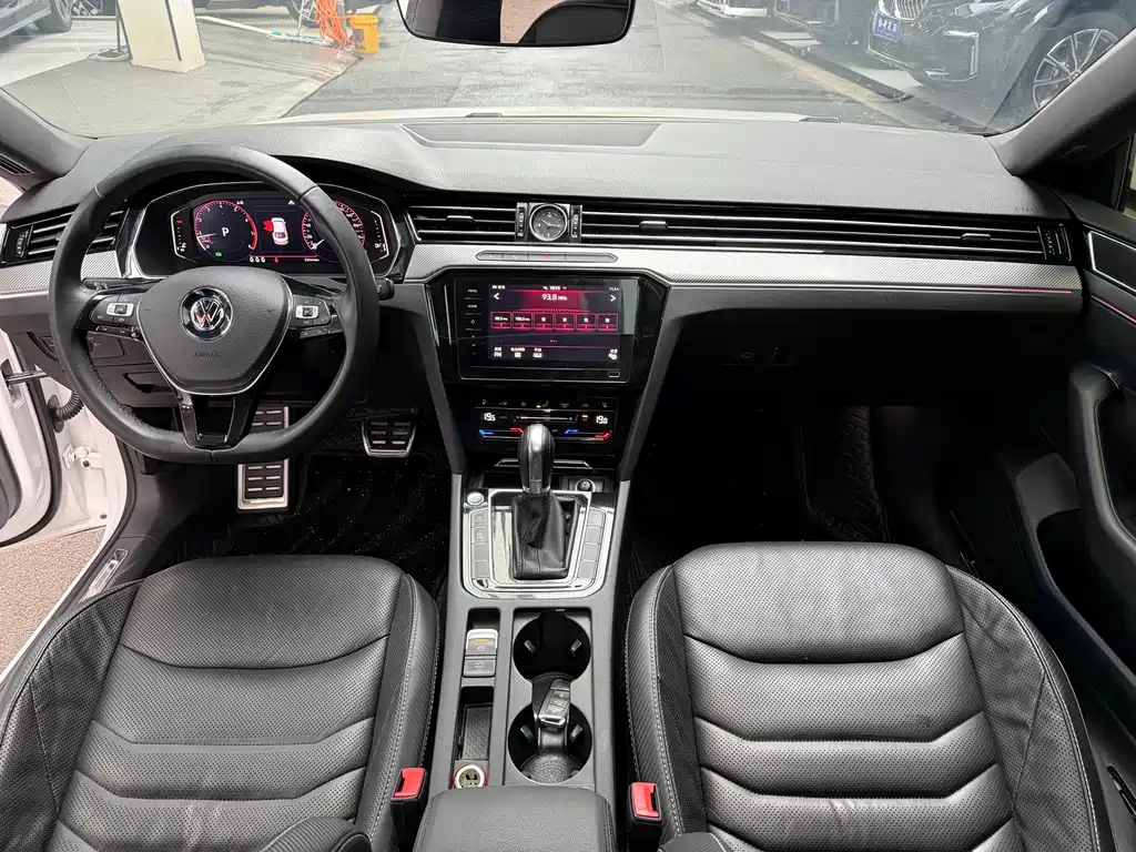 FAW-Volkswagen CC 2020 330TSI Charming Edition National VI купить на сайте DeffCars