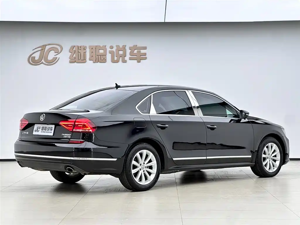 Passat 2017 330TSI DSG Premium Edition купить на сайте DeffCars