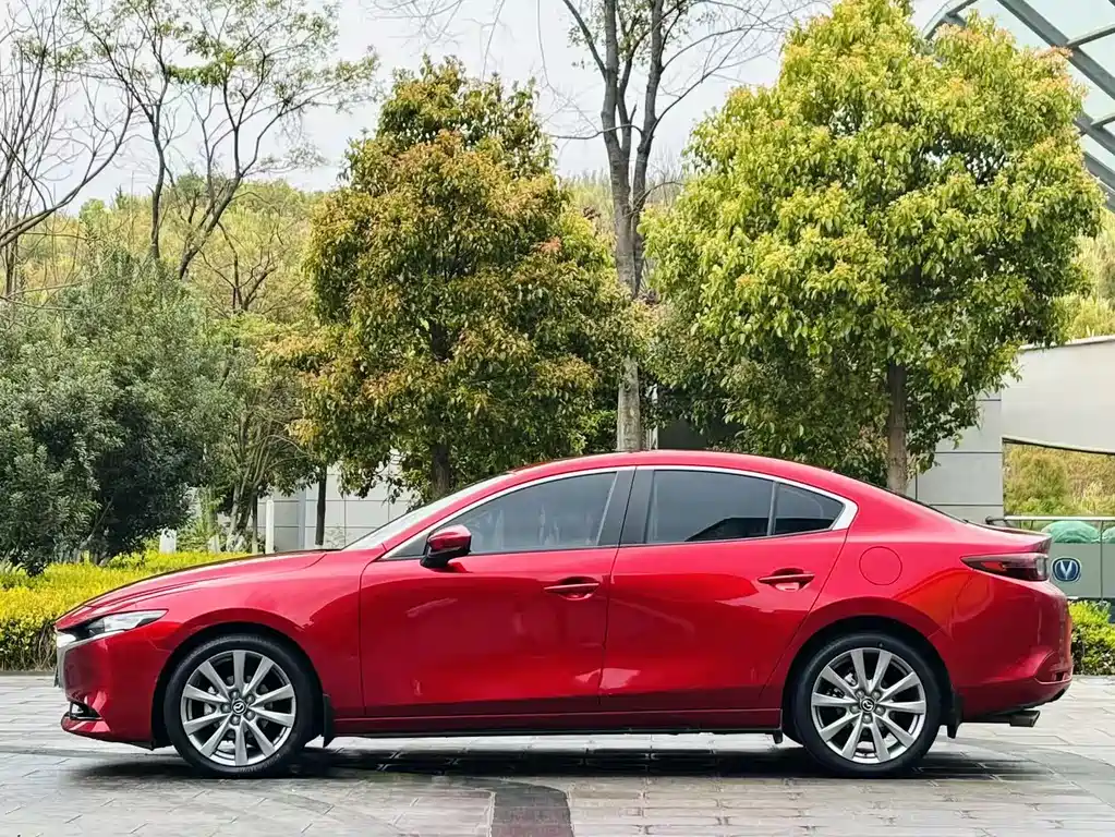 Mazda3 Angkesela 2020 2.0L Automatic Premium Edition купить на сайте DeffCars
