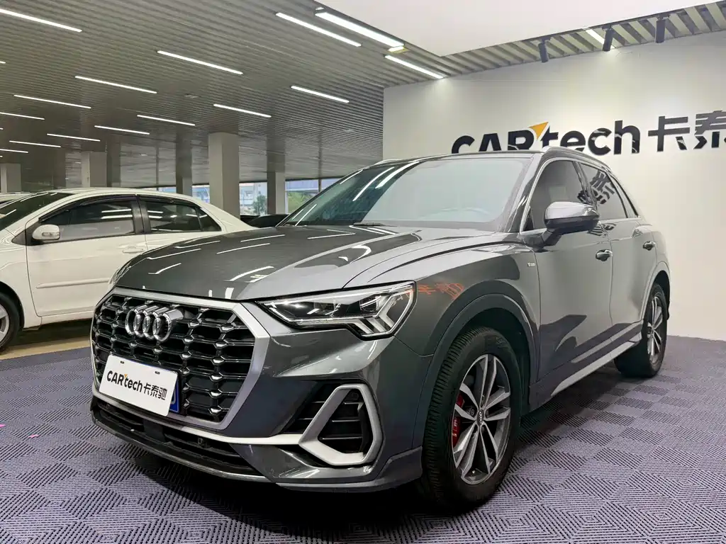 Audi Q3 2021 35 TFSI aggressive and dynamic купить на сайте DeffCars
