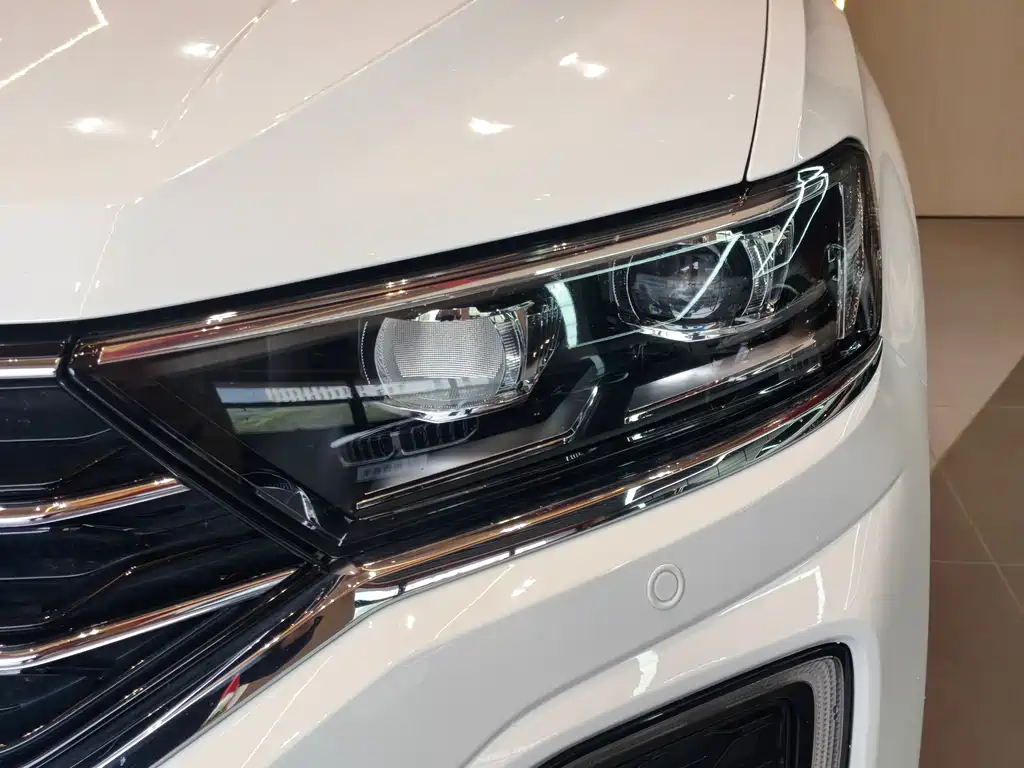 T-ROC 2021 280TSI DSG two-wheel drive comfort intelligent connected version купить на сайте DeffCars