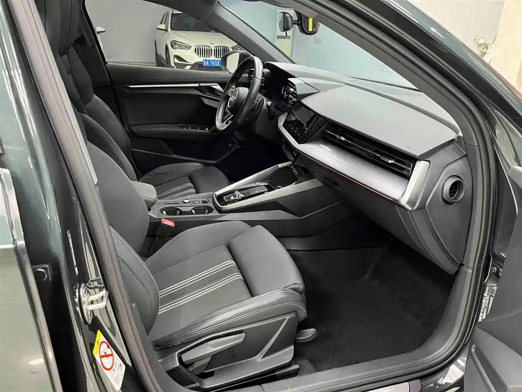 Audi A3 2023 facelift Sportback 35 TFSI stylish and sporty купить на сайте DeffCars