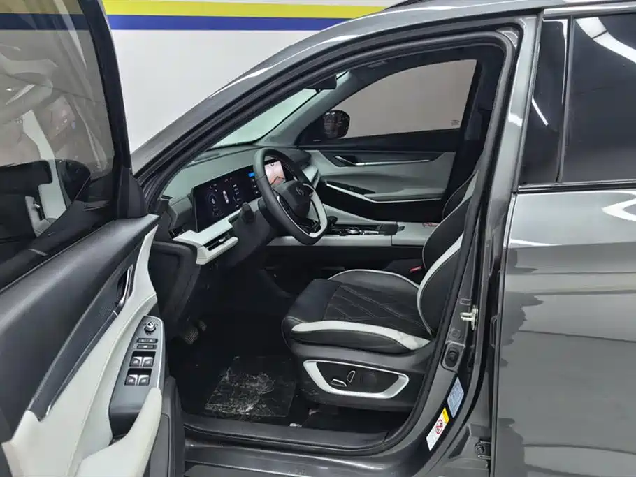 Changan CS75PLUS 2023 third generation 1.5T automatic premium model купить на сайте DeffCars