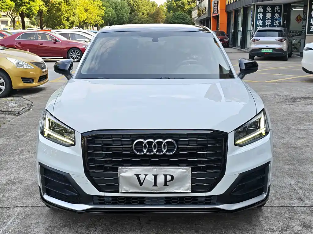 Audi Q2L 2020 35 TFSI fashionable and dynamic купить на сайте DeffCars