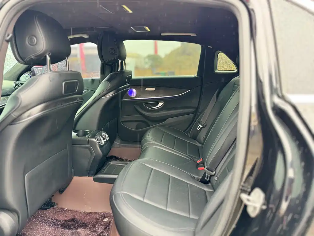 Mercedes-Benz E-Class 2016 E 200 L Sports купить на сайте DeffCars