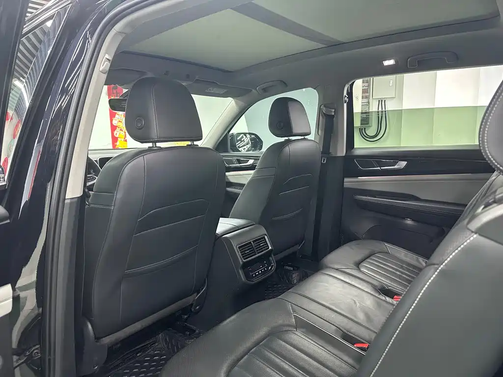 Touron 2021 380TSI four-wheel drive luxury version купить на сайте DeffCars