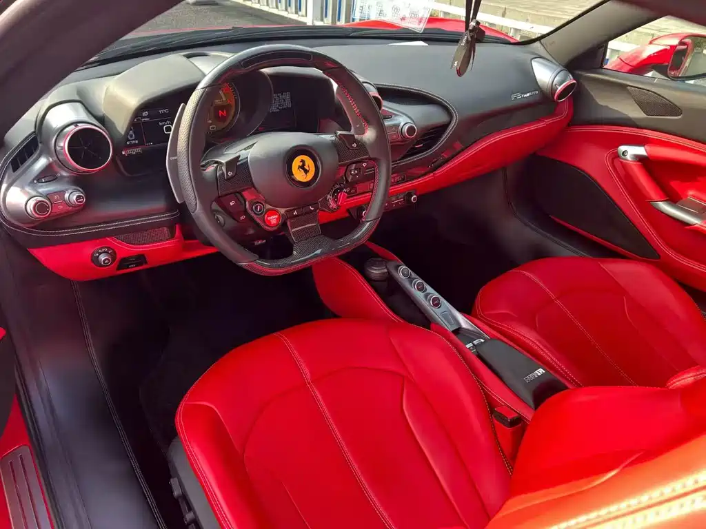 Ferrari F8 2019 Tributo 3.9T V8 купить на сайте DeffCars