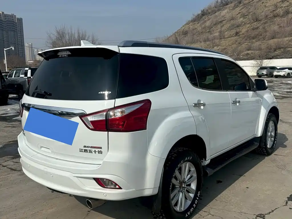 mu-X Shepherd 2020 1.9T diesel automatic four-wheel drive Jinyue version 5 seats National VI купить на сайте DeffCars