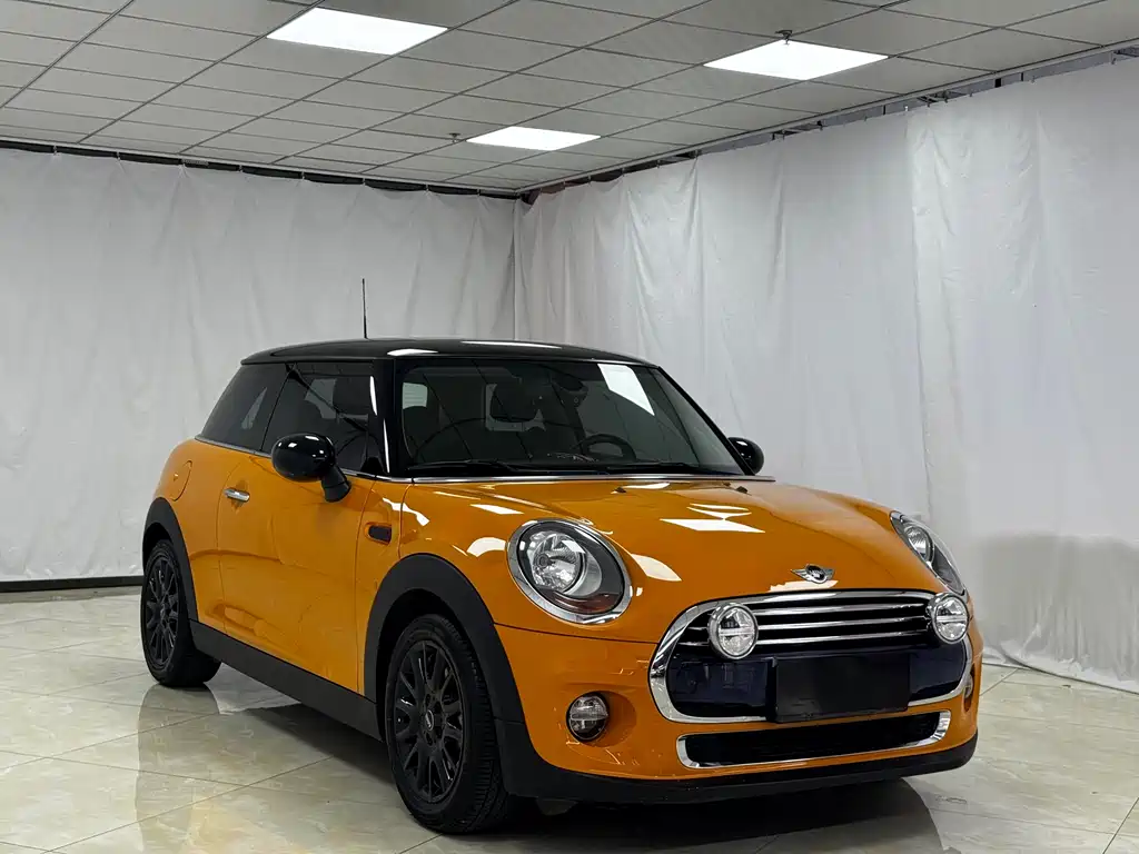 MINI 2018 1.5T COOPER Classic купить на сайте DeffCars