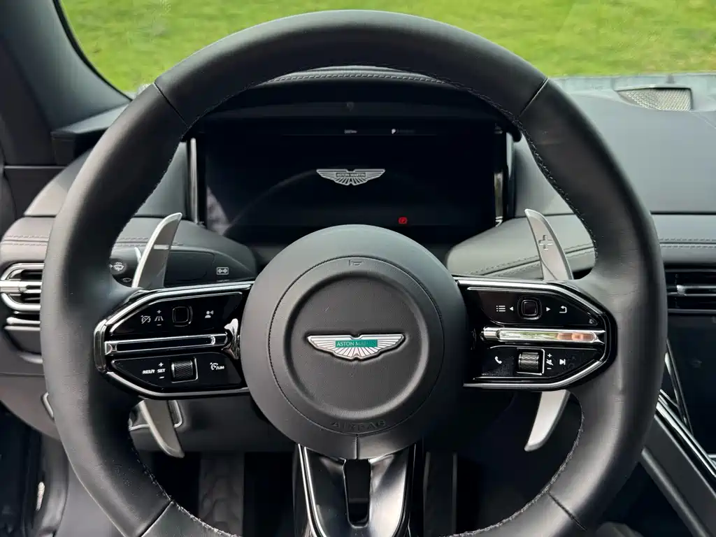 Aston Martin DB12 2023 4.0T V8 Coupe купить на сайте DeffCars