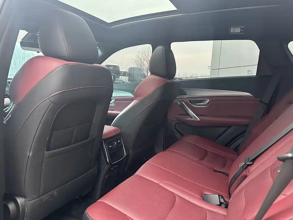 Jietu X70 PLUS 2023 model 1.5T DCT Ziqiang PRO 5 seats купить на сайте DeffCars
