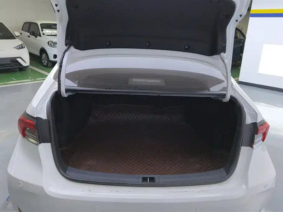 Corolla 2022 TNGA 1.5L CVT Pioneer Edition купить на сайте DeffCars