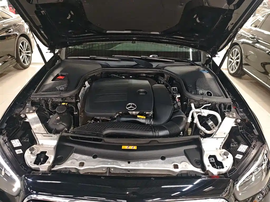 Mercedes-Benz E-Class 2023 E 260 L купить на сайте DeffCars