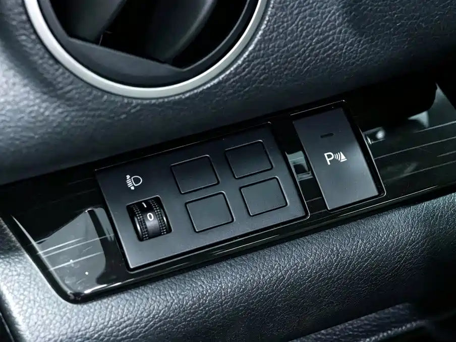 Ruiyi 2011 2.0L automatic elite version купить на сайте DeffCars