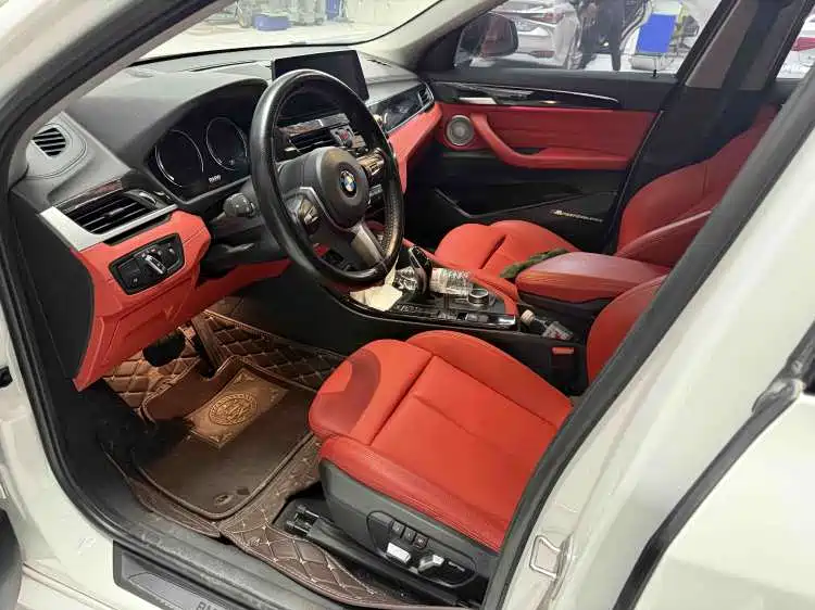 BMW X2 2021 sDrive25i leading M sports package купить на сайте DeffCars