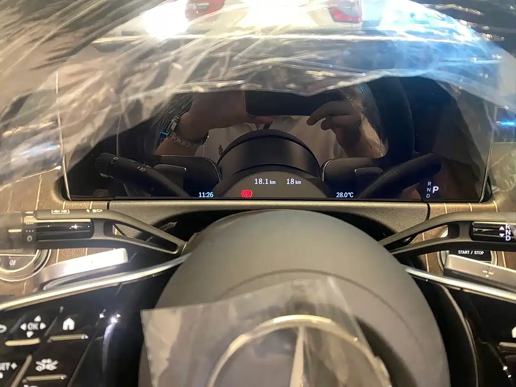 Mercedes-Benz E-Class 2026 E 300 L Luxury Model купить на сайте DeffCars