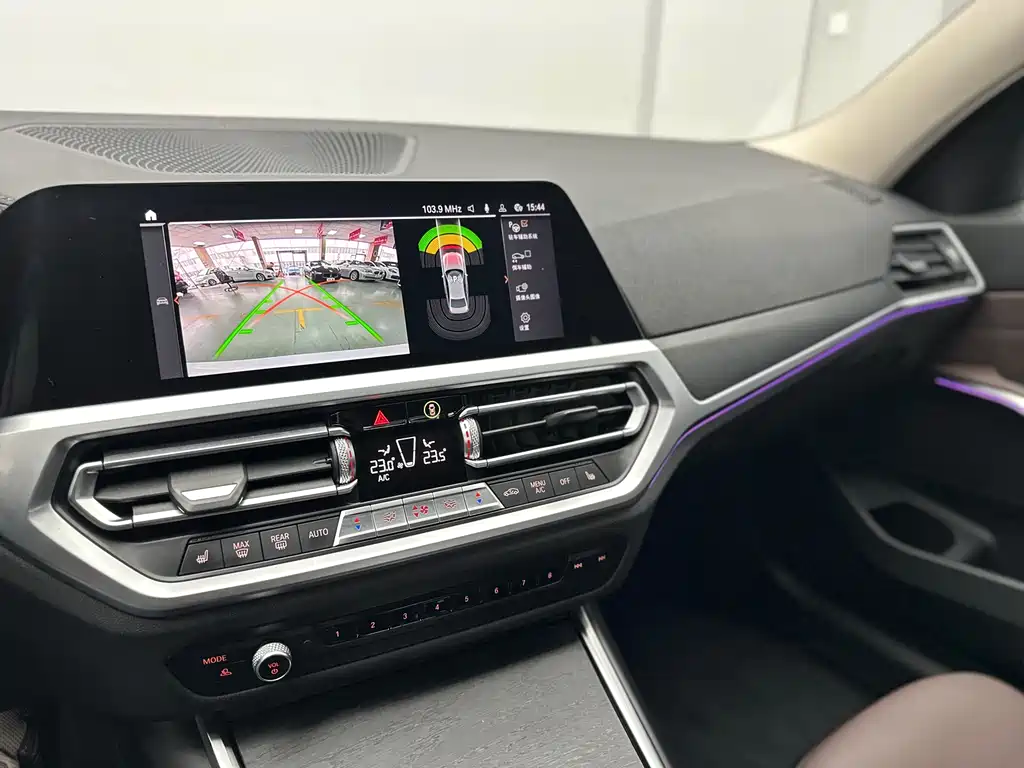 BMW 3 Series 2021 325i M Sports Package купить на сайте DeffCars