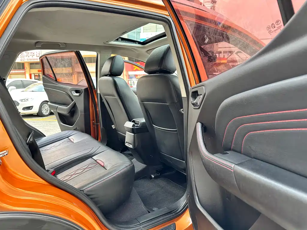Southeast DX3 2018 1.5L manual premium model купить на сайте DeffCars