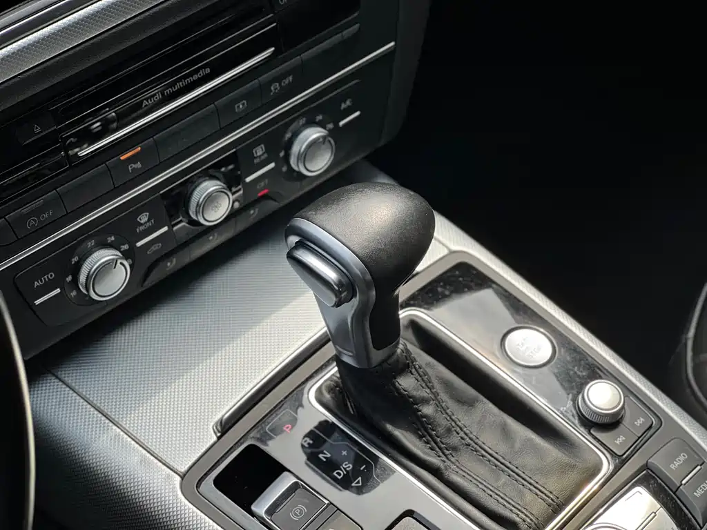 Audi A6L 2014 TFSI standard model купить на сайте DeffCars