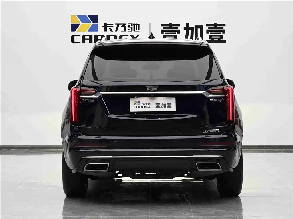 Cadillac XT6 2022 2.0T seven-seat two-wheel drive luxury model купить на сайте DeffCars