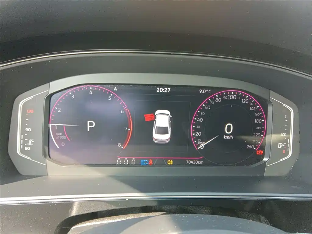 Passat 2022 330TSI Deluxe Edition купить на сайте DeffCars
